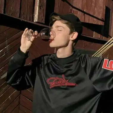 6686体育签约作者将来时